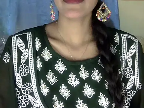 zara Khan0 online show from 09.27.25