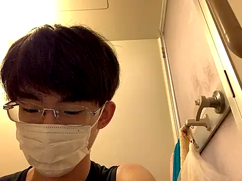 Snapshot of kurusu46 chatting on 09.21.25 kurusu46 online show from 09.21.25