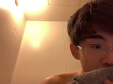 Snapshot of kurusu46 chatting on 10.13.25 kurusu46 online show from 10.13.25