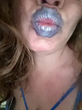 Snapshot of PerpetuaAnastagi chatting on 10.10.25 PerpetuaAnastagi online show from 10.10.25