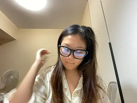 Snapshot of xena0501 chatting on 09.24.25 xena0501 online show from 09.24.25