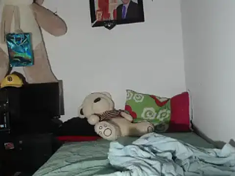 Snapshot of dani_titan320 chatting on 09.14.25 dani titan320 online show from 09.14.25