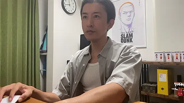 Snapshot of Bonz_Buonz chatting on 09.28.25 Bonz Buonz online show from 09.28.25