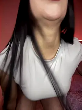 Snapshot of isabela_l chatting on 09.20.25 isabela l online show from 09.20.25