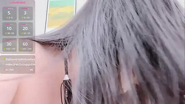 Snapshot of B-Yaya chatting on 09.19.25 B-Yaya online show from 09.19.25