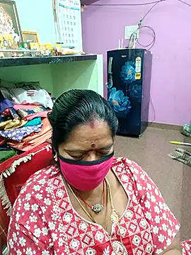 Snapshot of amuthasree chatting on 09.19.25 amuthasree online show from 09.19.25