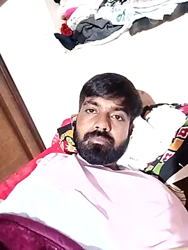 Snapshot of Ankisabki chatting on 10.30.25 Ankisabki online show from 10.30.25