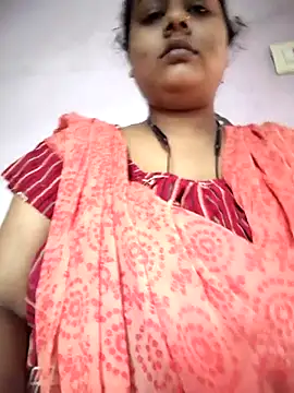 Snapshot of Cute_Amiya chatting on 10.27.25 Cute Amiya online show from 10.27.25