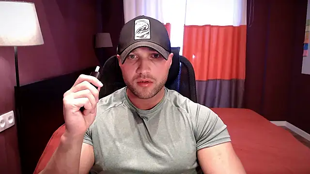 Snapshot of RikAdlerr chatting on 10.12.25 RikAdlerr online show from 10.12.25