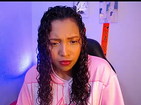 Snapshot of warisg__ chatting on 10.05.25 warisg online show from 10.05.25