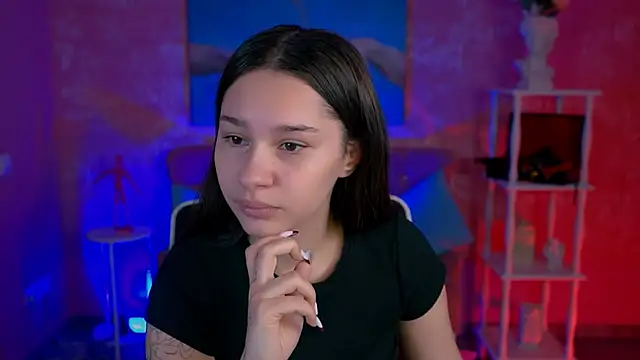 Snapshot of KimClarks_ chatting on 10.06.25 KimClarks  online show from 10.06.25