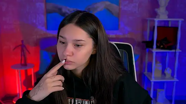 Snapshot of KimClarks_ chatting on 10.07.25 KimClarks  online show from 10.07.25