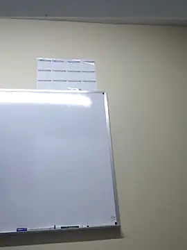 Snapshot of Todasmias420 chatting on 10.20.25 Todasmias420 online show from 10.20.25