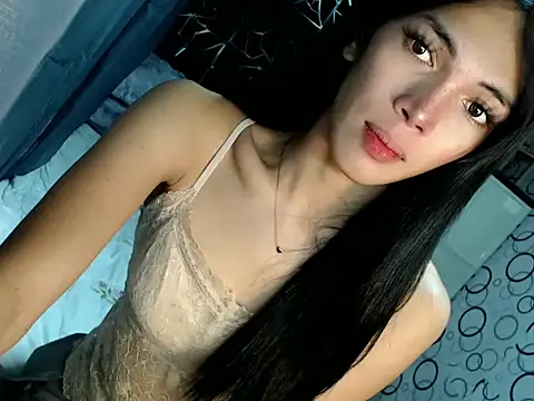 Snapshot of ladyhotcuming chatting on 10.05.25 ladyhotcuming online show from 10.05.25