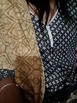 Snapshot of Kumarirakhi chatting on 11.05.25 Kumarirakhi online show from 11.05.25