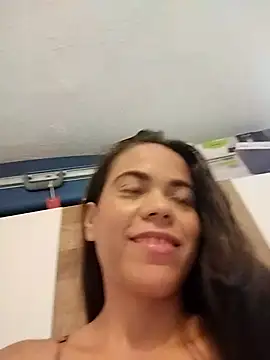 Snapshot of patricia-blosson chatting on 11.12.25 patricia-blosson online show from 11.12.25