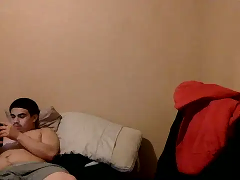 Snapshot of Cruzjr111 chatting on 11.16.25 Cruzjr111 online show from 11.16.25