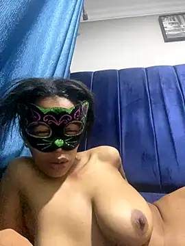 Snapshot of shortynude chatting on 11.17.25 shortynude online show from 11.17.25