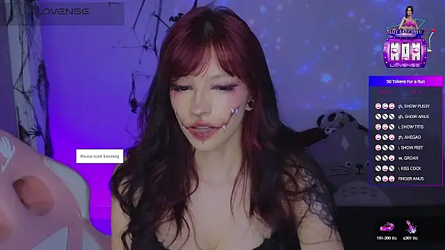 Snapshot of Moonlightt_21 chatting on 10.18.25 Moonlightt 21 online show from 10.18.25