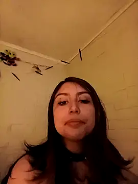 Snapshot of Caos_lily chatting on 11.13.25 Caos lily online show from 11.13.25