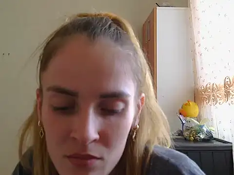 Snapshot of JayeTyler chatting on 11.14.25 JayeTyler online show from 11.14.25