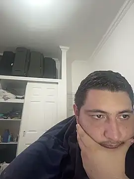 Snapshot of fanalistfinan chatting on 11.10.25 fanalistfinan online show from 11.10.25