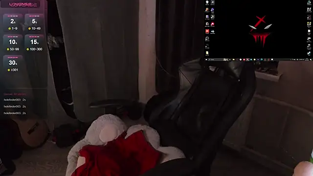 Snapshot of Melante chatting on 10.20.25 Melante online show from 10.20.25