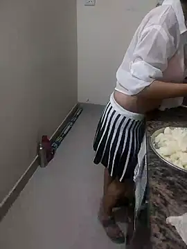 Snapshot of Pihu_Chopra chatting on 09.15.25 Pihu Chopra online show from 09.15.25