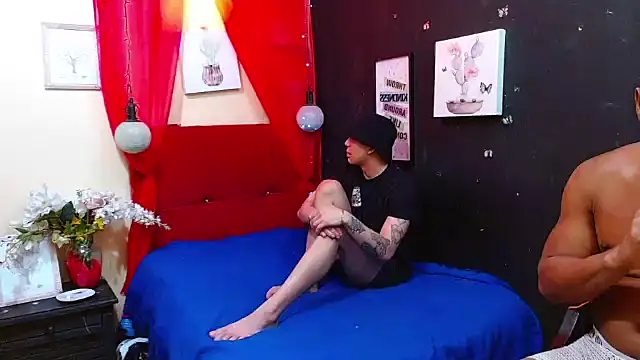 Snapshot of luccasbigcock chatting on 10.08.25 luccasbigcock online show from 10.08.25