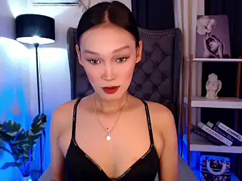 Snapshot of sensualmelody143 chatting on 10.05.25 sensualmelody143 online show from 10.05.25