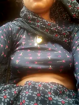 Snapshot of Hot_anjo chatting on 10.06.25 Hot anjo online show from 10.06.25