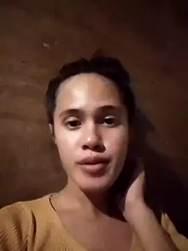 Snapshot of mika_walker chatting on 10.28.25 mika walker online show from 10.28.25