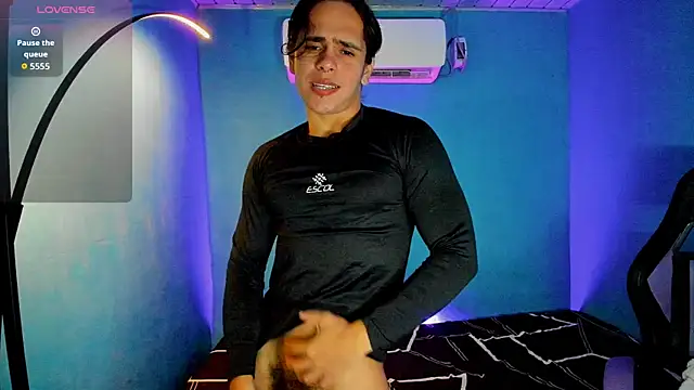 Snapshot of Maximiliano_scoott__ chatting on 09.11.25 Maximiliano scoott online show from 09.11.25