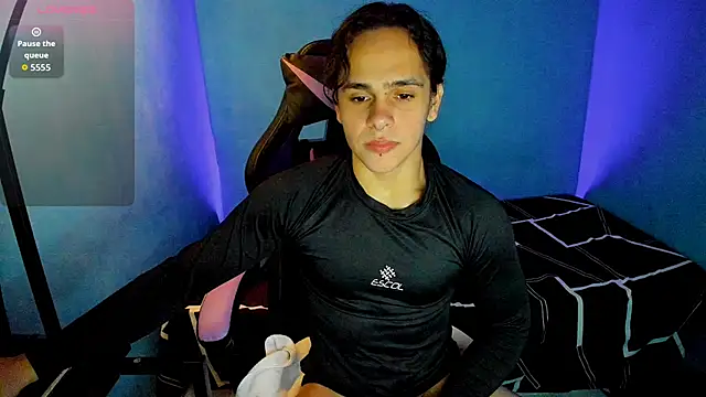 Snapshot of Maximiliano_scoott__ chatting on 09.12.25 Maximiliano scoott online show from 09.12.25