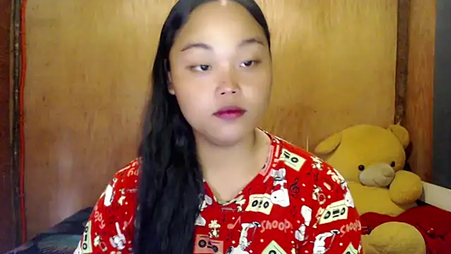 Snapshot of _Lylia chatting on 10.10.25  Lylia online show from 10.10.25