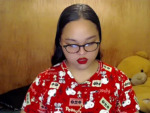 Snapshot of _Lylia chatting on 11.03.25  Lylia online show from 11.03.25