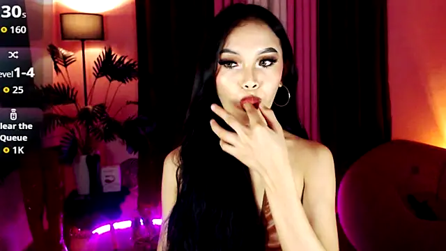 Snapshot of Asianprincess69 chatting on 09.14.25 Asianprincess69 online show from 09.14.25