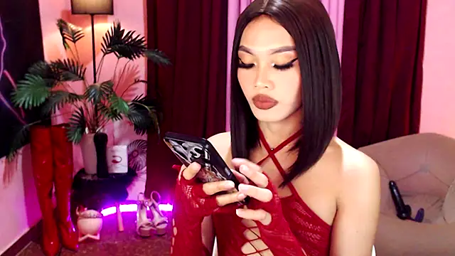 Snapshot of Asianprincess69 chatting on 09.16.25 Asianprincess69 online show from 09.16.25
