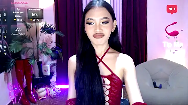Snapshot of Asianprincess69 chatting on 09.20.25 Asianprincess69 online show from 09.20.25