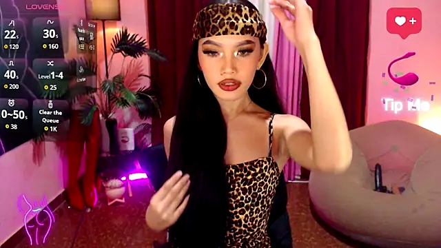 Snapshot of Asianprincess69 chatting on 09.24.25 Asianprincess69 online show from 09.24.25
