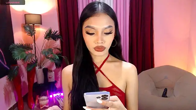 Snapshot of Asianprincess69 chatting on 10.03.25 Asianprincess69 online show from 10.03.25