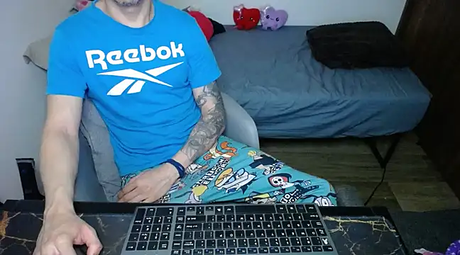 Snapshot of bossking017 chatting on 02.16.25 bossking017 online show from 02.16.25