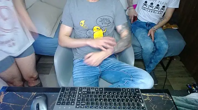 bossking017 online show from 03.09.25