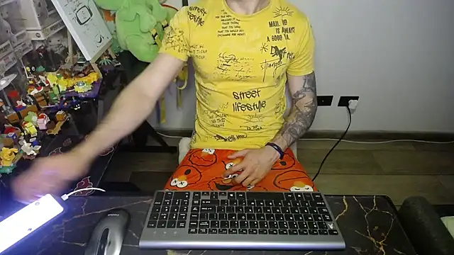 Snapshot of bossking017 chatting on 09.09.25 bossking017 online show from 09.09.25