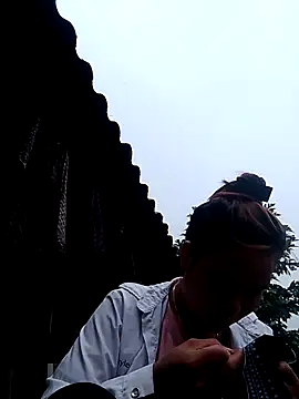 Snapshot of CloudyChu chatting on 10.04.25 CloudyChu online show from 10.04.25