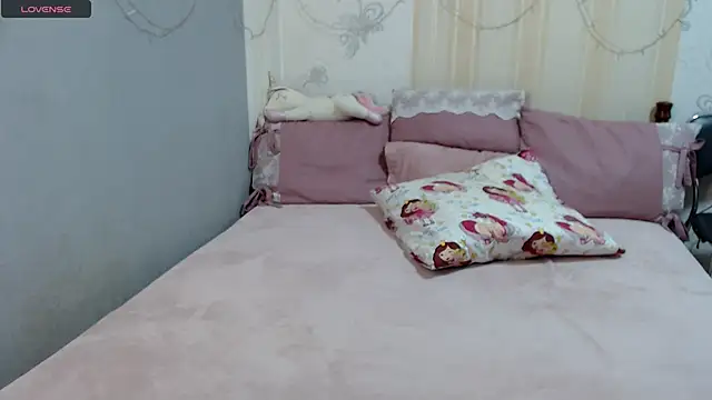 Snapshot of Sasha_cherry chatting on 09.11.25 Sasha cherry online show from 09.11.25