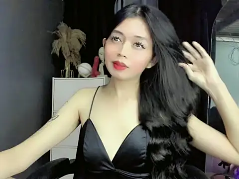 Snapshot of LexiLove chatting on 09.16.25 LexiLove online show from 09.16.25