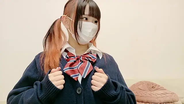 Snapshot of Hina-qp chatting on 09.24.25 Hina-qp online show from 09.24.25