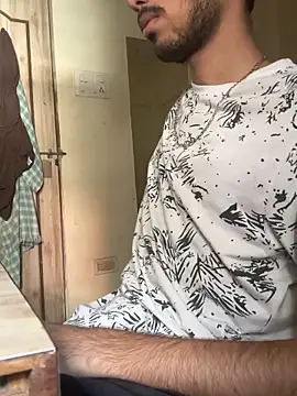 Snapshot of hoegupta chatting on 10.12.25 hoegupta online show from 10.12.25