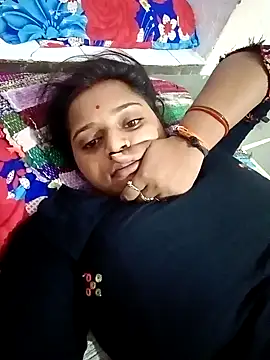 Snapshot of Hot_crety chatting on 09.10.25 Hot crety online show from 09.10.25